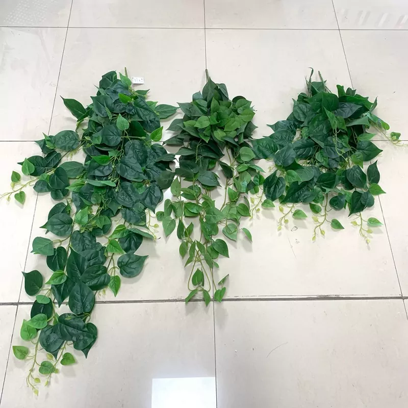 دیوار کو پھانسی دینے والی مصنوعی پودوں